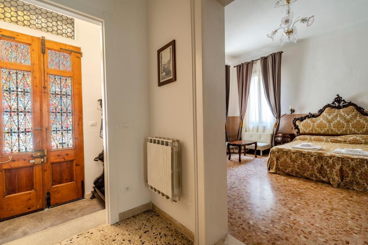 Queen House Venezia Εξωτερικό φωτογραφία