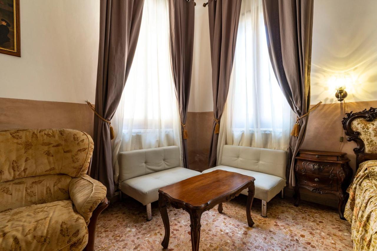 Queen House Venezia Εξωτερικό φωτογραφία