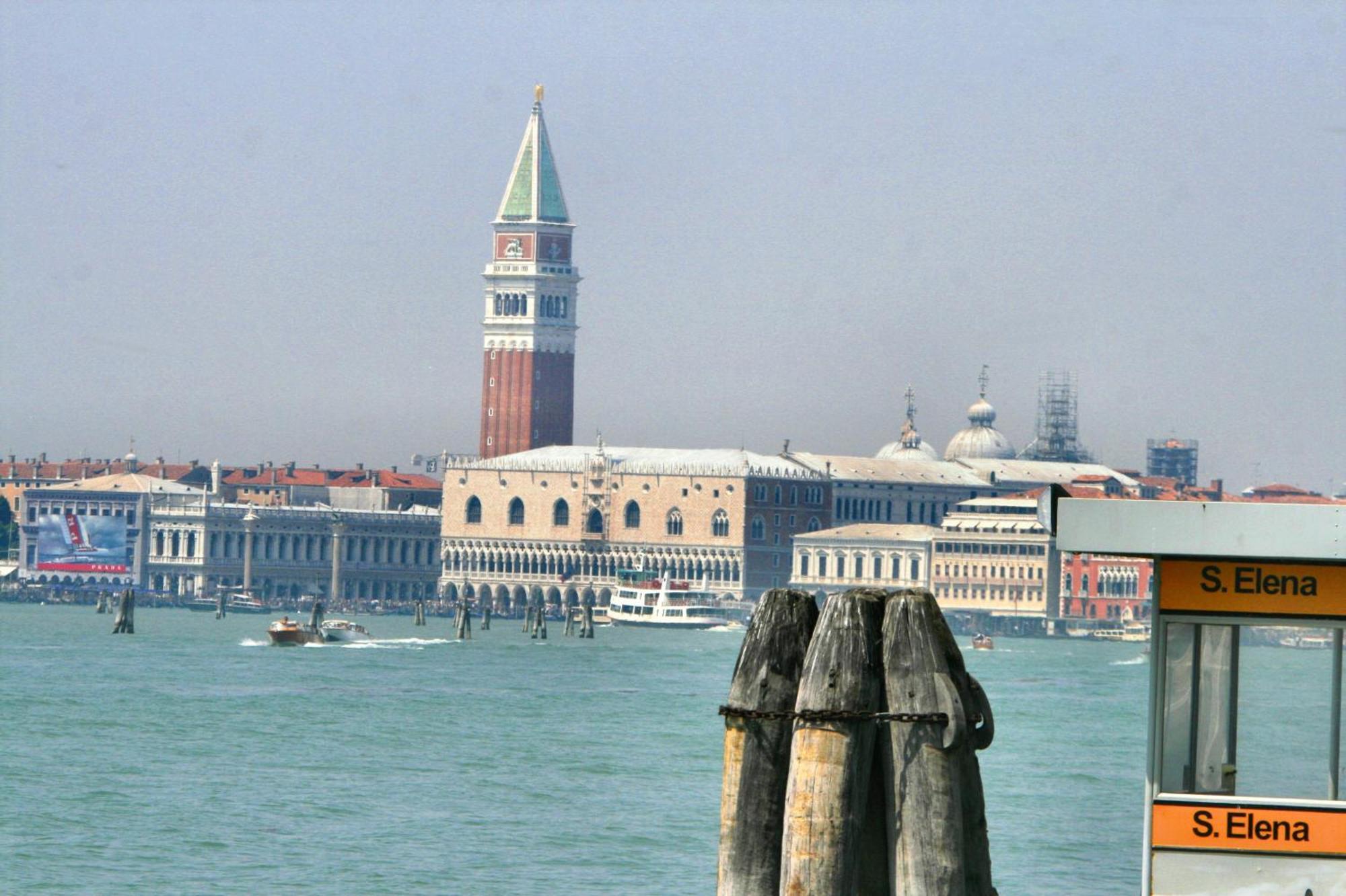 Queen House Venezia Εξωτερικό φωτογραφία